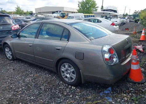 2006 Nissan Altima 2.5 S z USA, uszkodzony, nr VIN 1N4AL11D86N386994